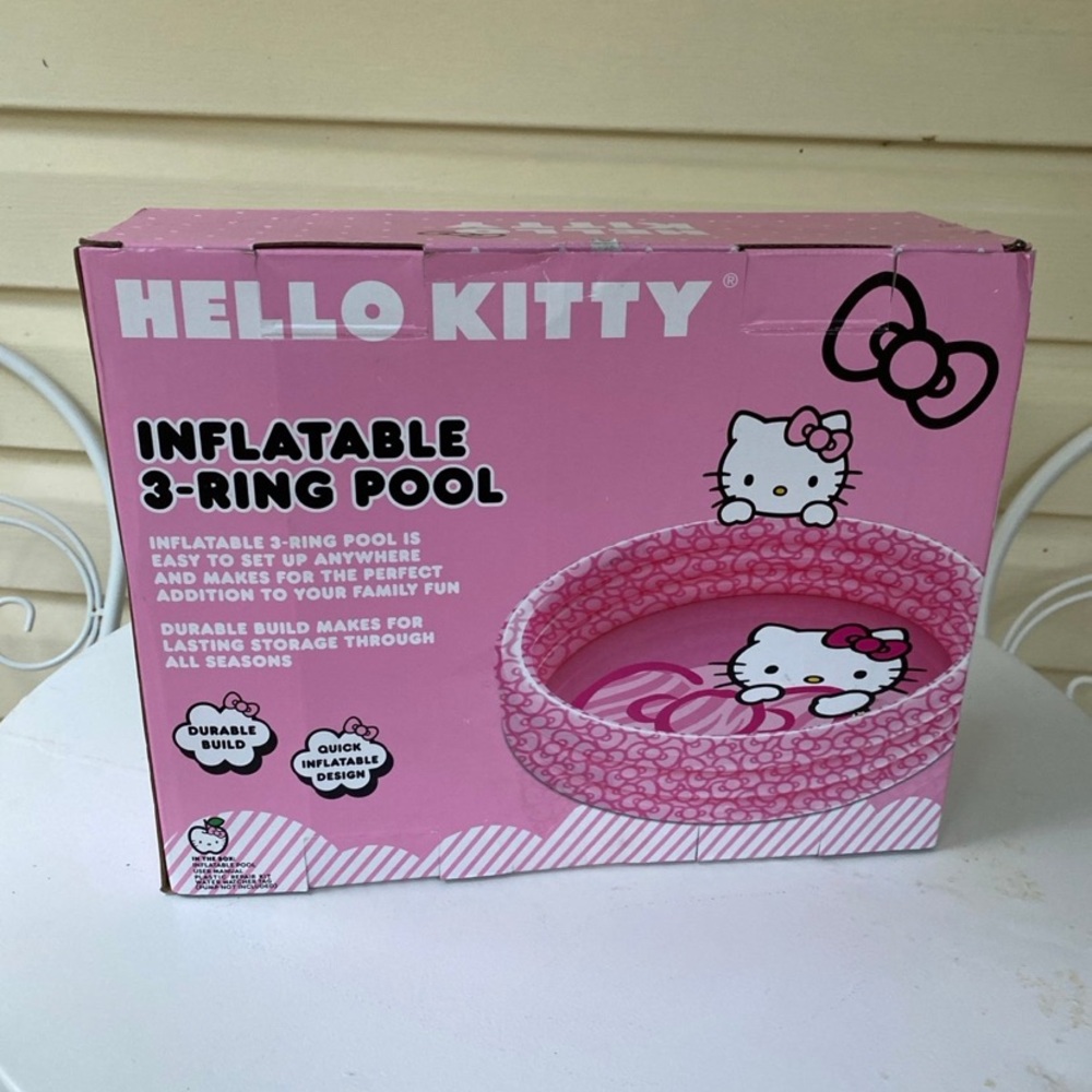 Hello Kitty NIOB Inflatable 3-Ring Kiddie Pool - Picture 6 of 10